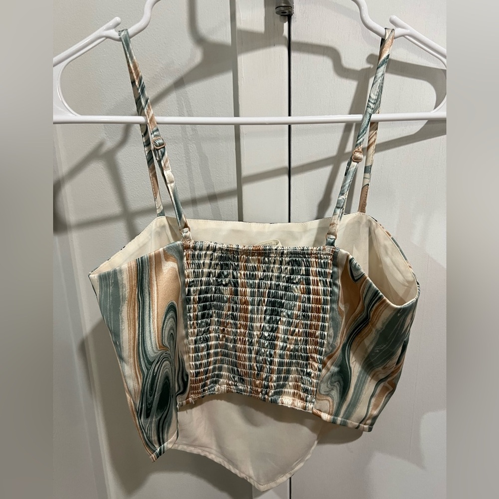 Lulu’s Two-Piece Marbled Set - Picture 3 of 8